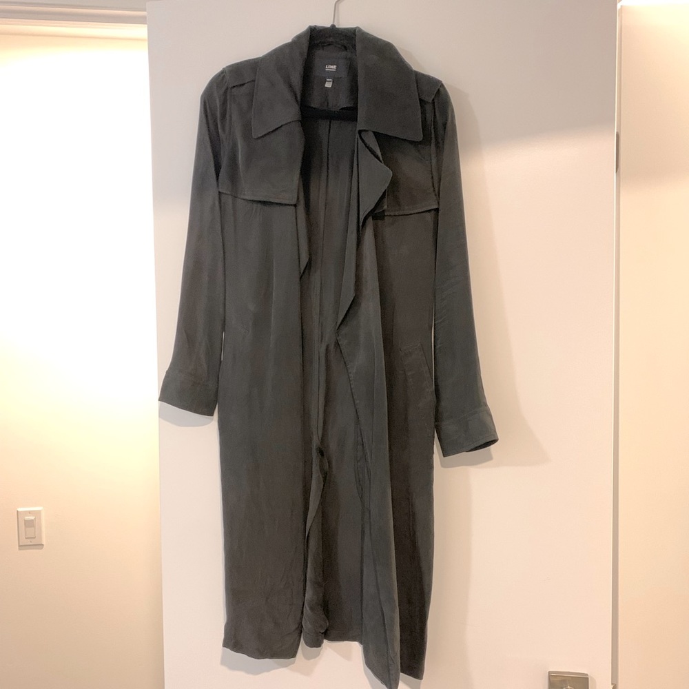 Line Tench Coat